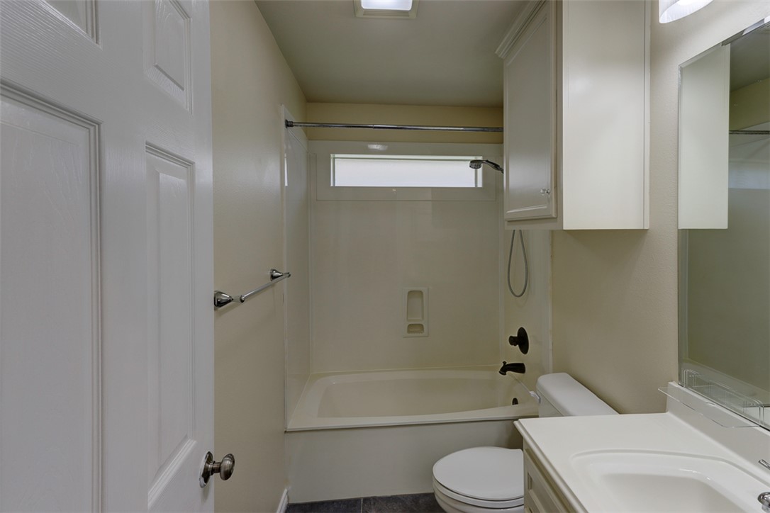 College Station, Texas 77845, United States, 3 Bedrooms Bedrooms, ,2 BathroomsBathrooms,Residential,Pending,148124