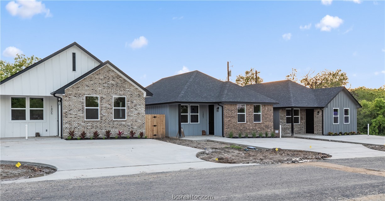 Bryan, Texas 77808, United States, 3 Bedrooms Bedrooms, ,2 BathroomsBathrooms,Residential,Pending,60672