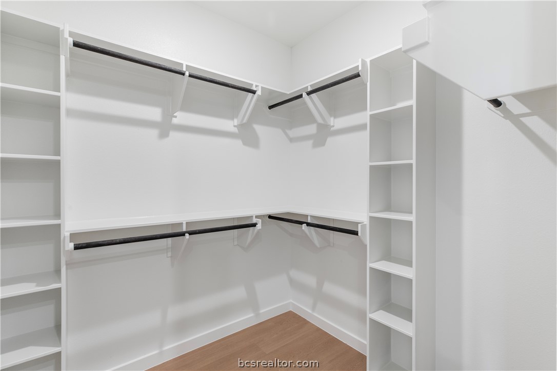 Bryan, Texas 77808, United States, 3 Bedrooms Bedrooms, ,2 BathroomsBathrooms,Residential,Pending,60672