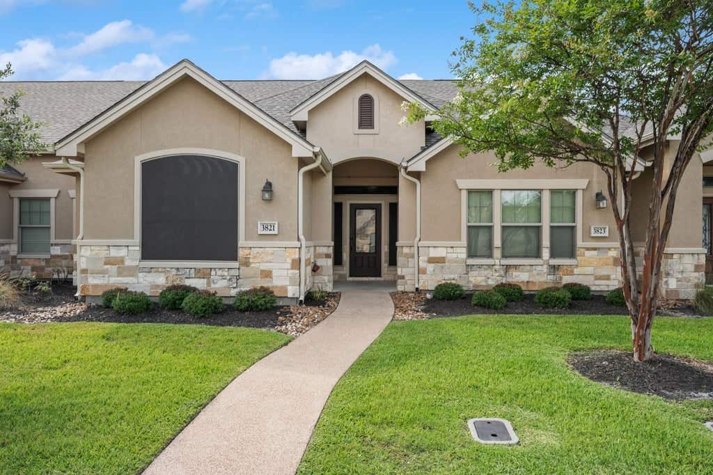 Photo of 3821 Estes Park, College Station, TX 77845 (MLS # 26007292)