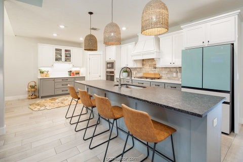 Tiny photo for 3200 Glencairn Court, Bryan, TX 77808 (MLS # 26012365)