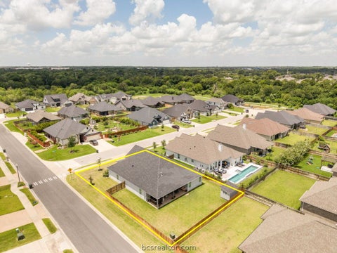 Tiny photo for 3200 Glencairn Court, Bryan, TX 77808 (MLS # 26012365)