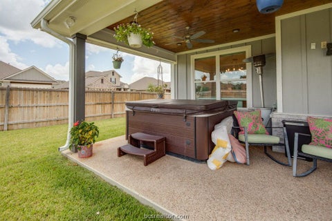 Tiny photo for 3200 Glencairn Court, Bryan, TX 77808 (MLS # 26012365)