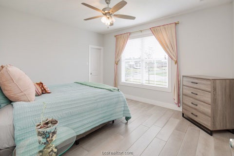 Tiny photo for 3200 Glencairn Court, Bryan, TX 77808 (MLS # 26012365)