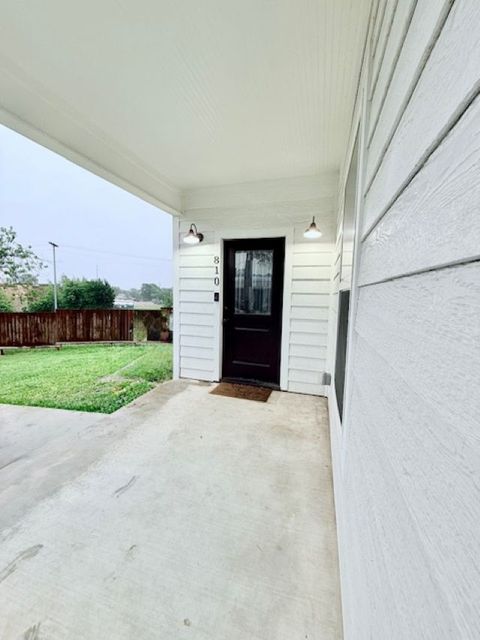 Tiny photo for 810 Brown Street, Brenham, TX 77833 (MLS # 26005038)