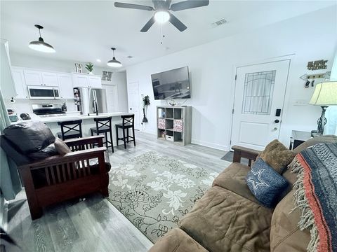 Tiny photo for 810 Brown Street, Brenham, TX 77833 (MLS # 26005038)