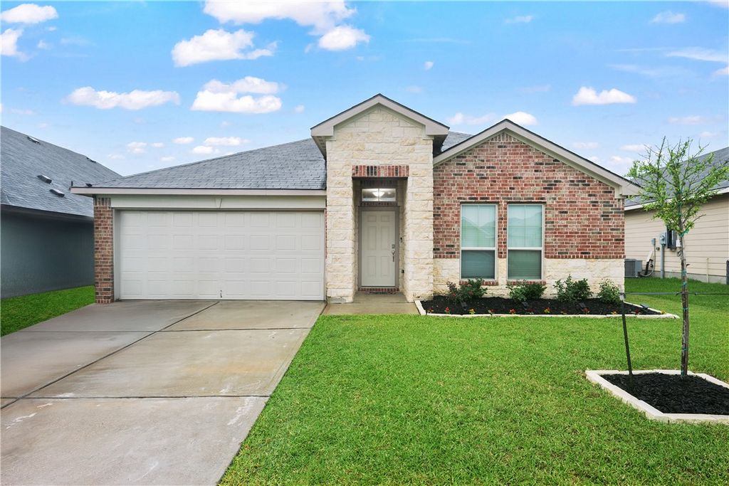 Photo of 2065 Chief Street, Bryan, TX 77807 (MLS # 25011384)