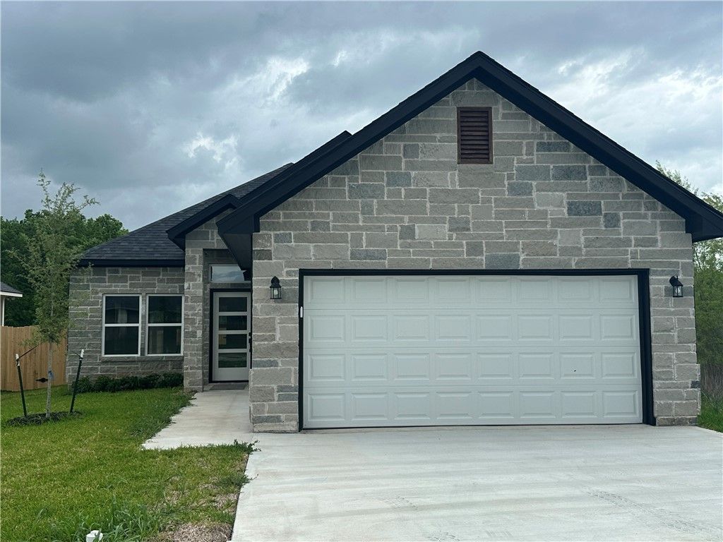 Photo of 2591 Dove Crossing Lane, Navasota, TX 77868 (MLS # 26004155)
