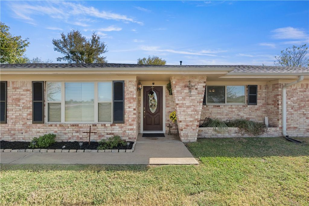 Photo of 969 County Road 265, Somerville, TX 77879 (MLS # 25011840)