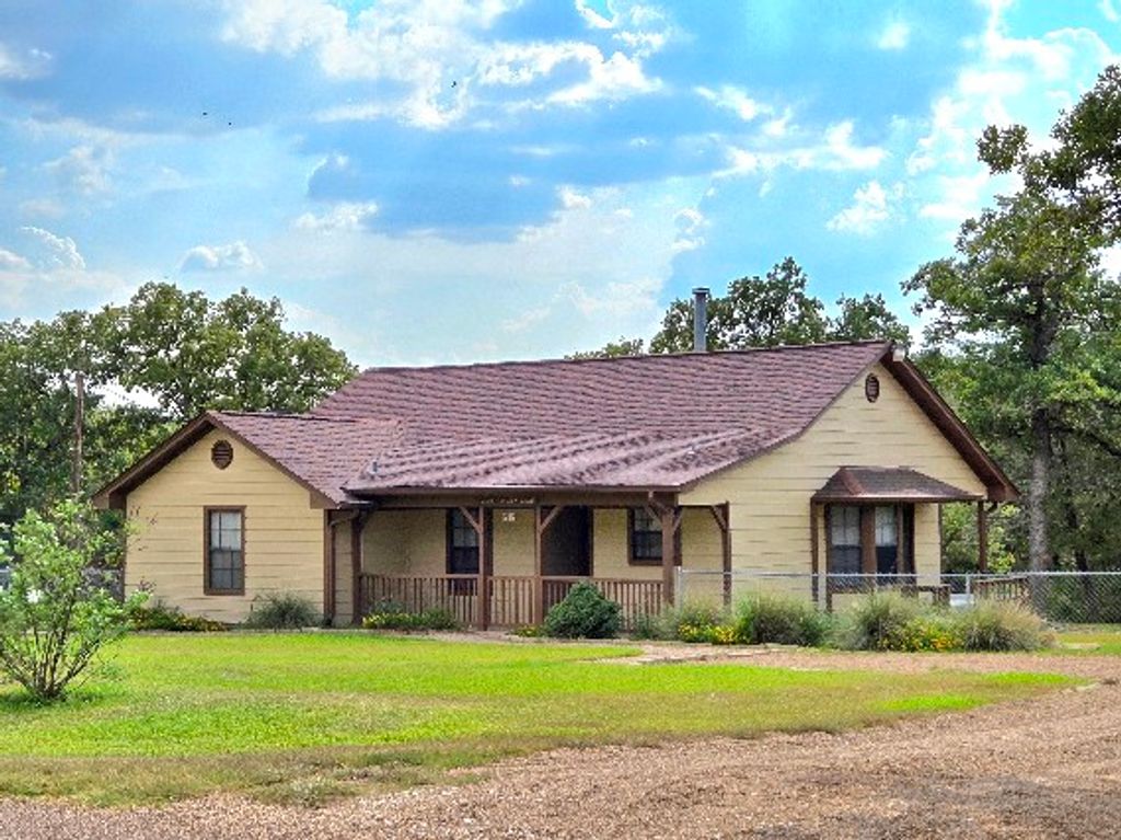 Photo of 219 Ripple Creek Lane Ln, Somerville, TX 77879 (MLS # 26002387)