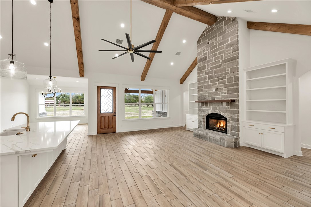 Bryan, Texas 77808, United States, 5 Bedrooms Bedrooms, ,5 BathroomsBathrooms,Residential,Active,192623