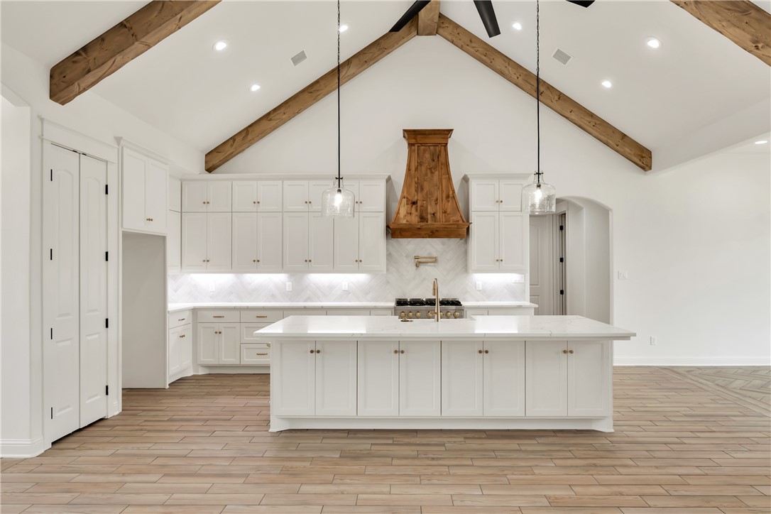 Bryan, Texas 77808, United States, 5 Bedrooms Bedrooms, ,5 BathroomsBathrooms,Residential,Active,192623