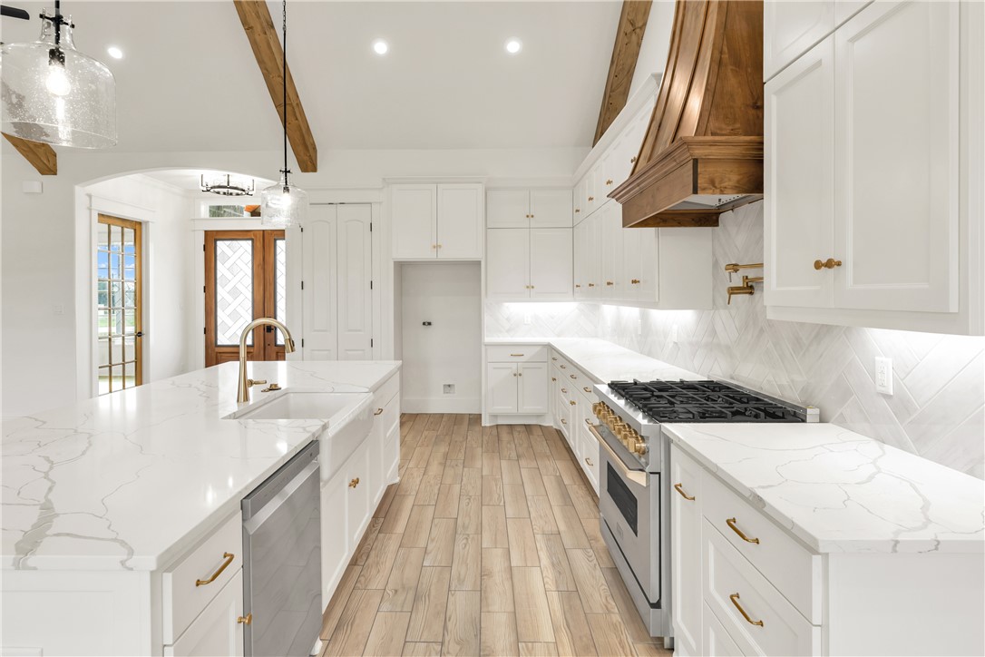 Bryan, Texas 77808, United States, 5 Bedrooms Bedrooms, ,5 BathroomsBathrooms,Residential,Active,192623