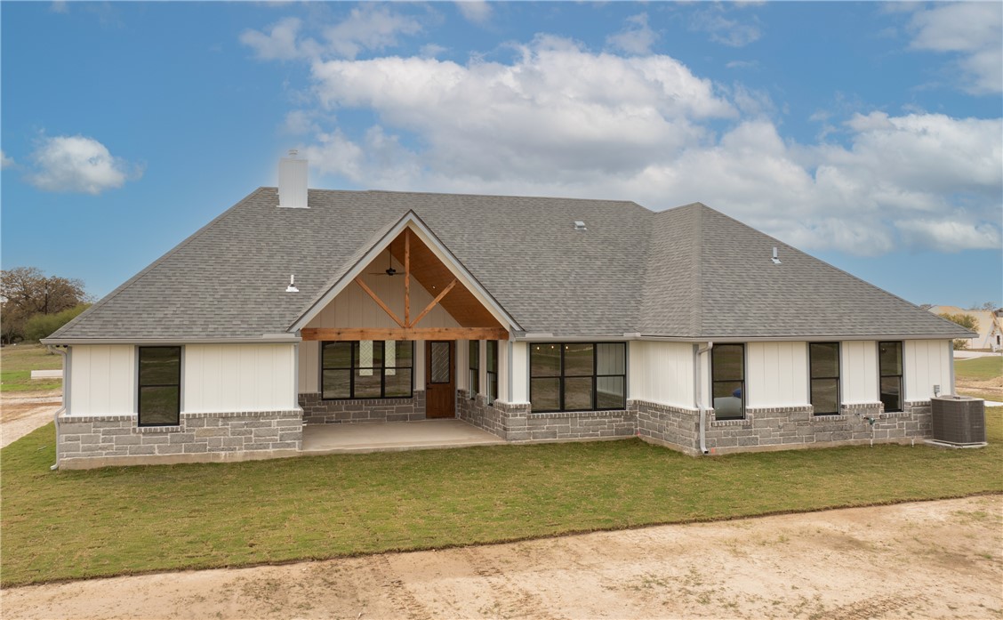 Bryan, Texas 77808, United States, 5 Bedrooms Bedrooms, ,5 BathroomsBathrooms,Residential,Active,192623