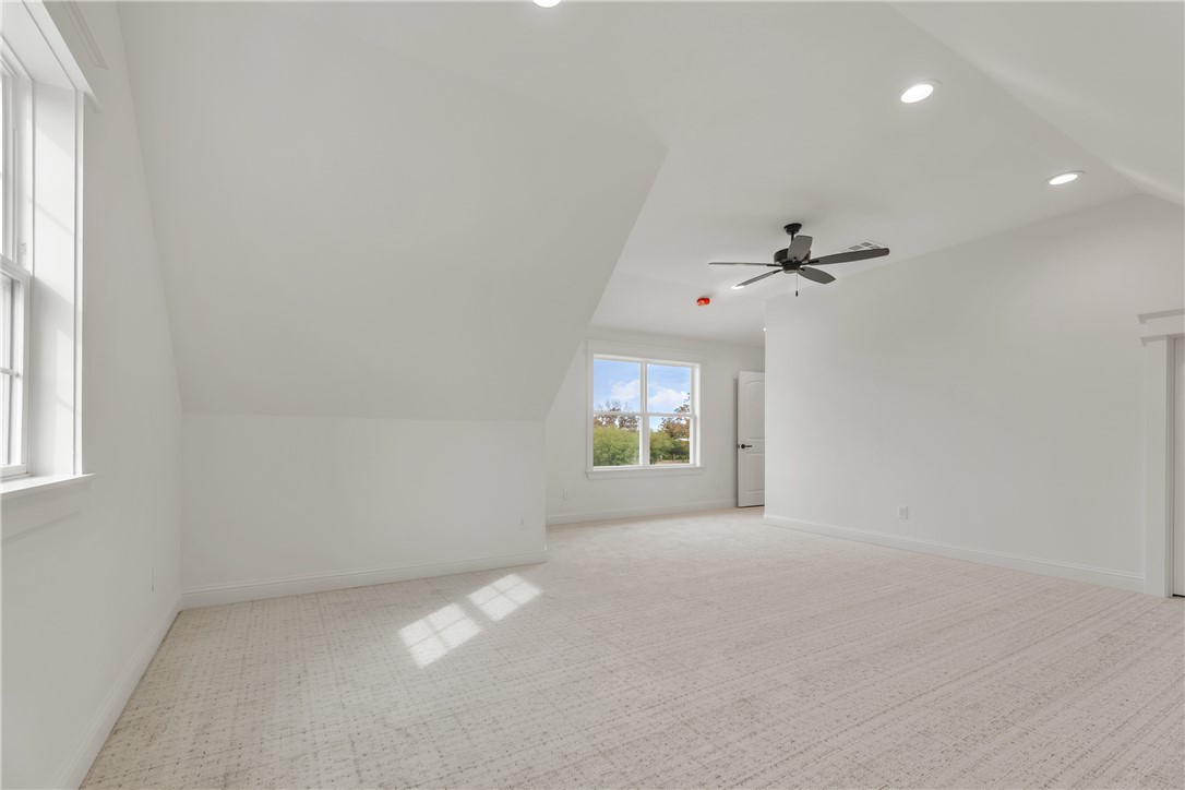 Bryan, Texas 77808, United States, 5 Bedrooms Bedrooms, ,5 BathroomsBathrooms,Residential,Active,192623