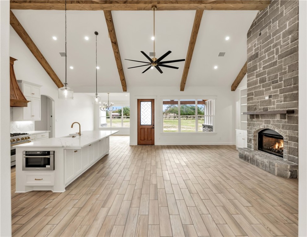 Bryan, Texas 77808, United States, 5 Bedrooms Bedrooms, ,5 BathroomsBathrooms,Residential,Active,192623