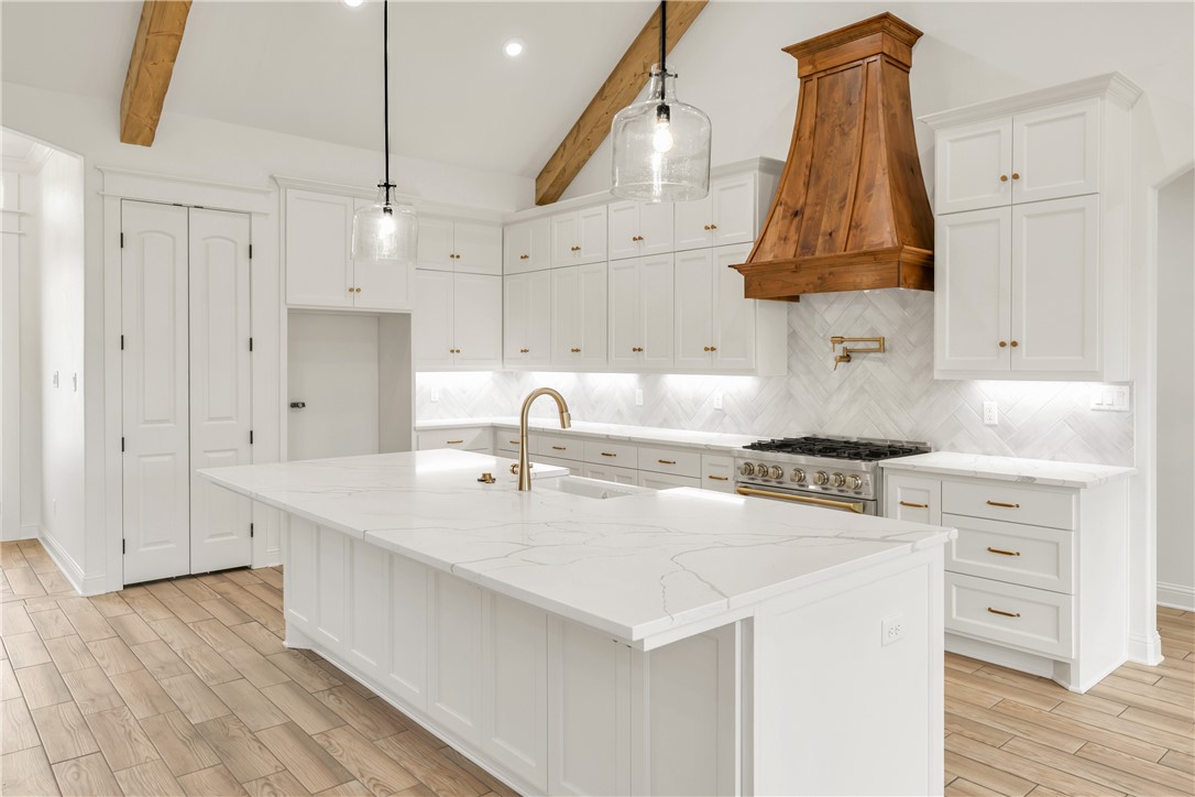 Bryan, Texas 77808, United States, 5 Bedrooms Bedrooms, ,5 BathroomsBathrooms,Residential,Active,192623