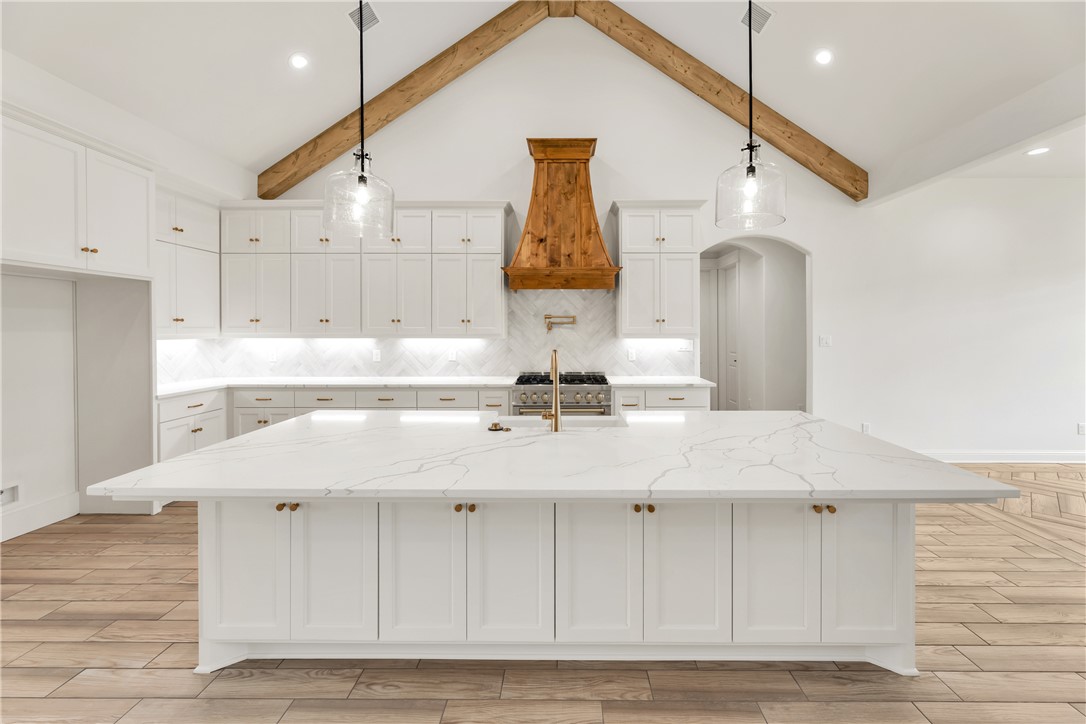 Bryan, Texas 77808, United States, 5 Bedrooms Bedrooms, ,5 BathroomsBathrooms,Residential,Active,192623