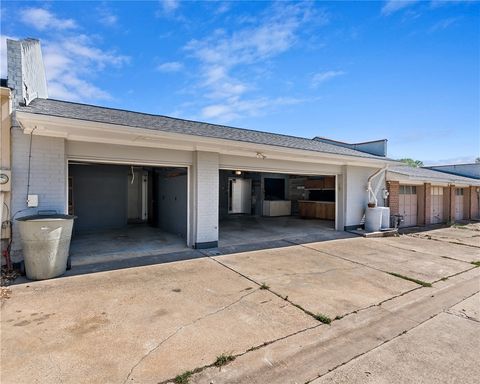 Tiny photo for 904 Bob White Street, Bryan, TX 77802 (MLS # 26003745)
