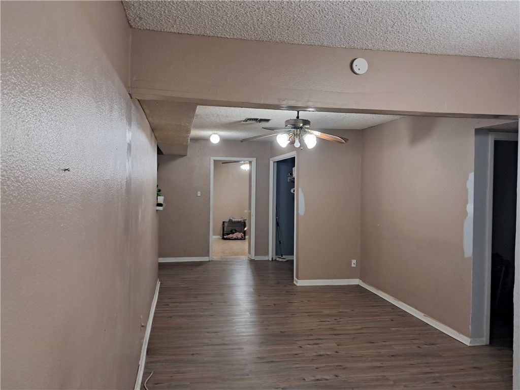 Photo of 1202 Cheyenne Drive, Brenham, TX 77833 (MLS # 25012467)