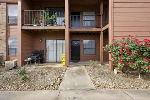 Tiny photo for 904 University Oaks Boulevard #127, College Station, TX 77840 (MLS # 26003751)