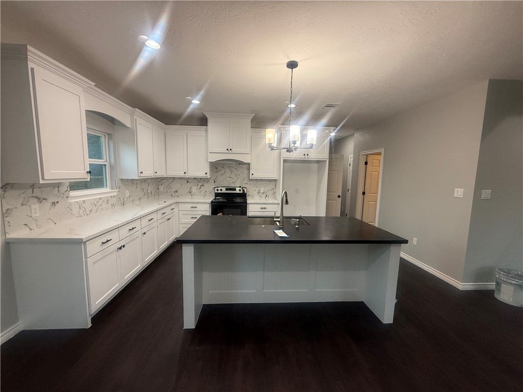 Photo of 1913 Marshall Avenue, Bryan, TX 77803 (MLS # 25011861)