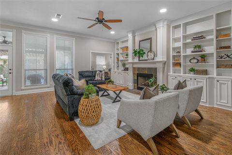 Tiny photo for 5112 Sycamore Hills Drive, College Station, TX 77845 (MLS # 25010011)