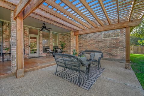 Tiny photo for 5112 Sycamore Hills Drive, College Station, TX 77845 (MLS # 25010011)