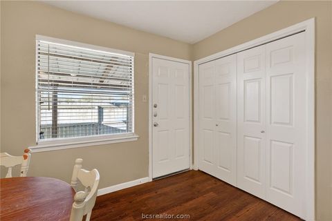 Tiny photo for 1400 Summit Street #B, College Station, TX 77845 (MLS # 26003170)
