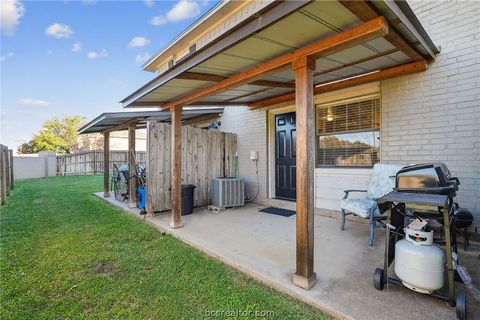 Tiny photo for 1400 Summit Street #B, College Station, TX 77845 (MLS # 26003170)