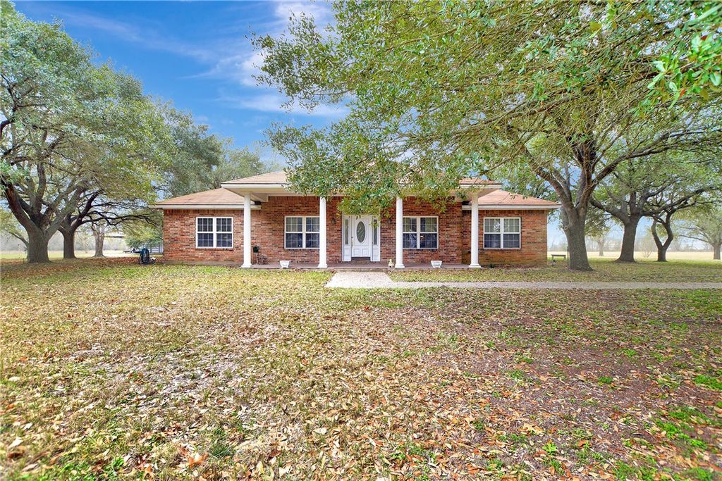 Photo of 9310 S Business 6, Navasota, TX 77868 (MLS # 26002384)