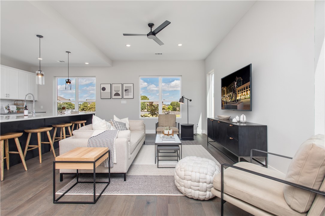 College Station, Texas 77840, United States, 4 Bedrooms Bedrooms, ,5 BathroomsBathrooms,Residential,Active,117989