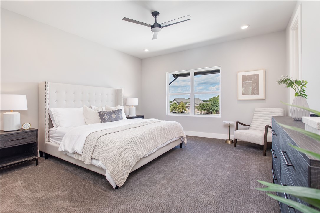 College Station, Texas 77840, United States, 4 Bedrooms Bedrooms, ,5 BathroomsBathrooms,Residential,Active,117989