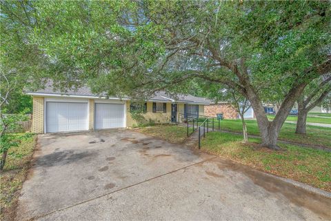 Photo of 505 Olive Street, Bryan, TX 77801 (MLS # 26005075)