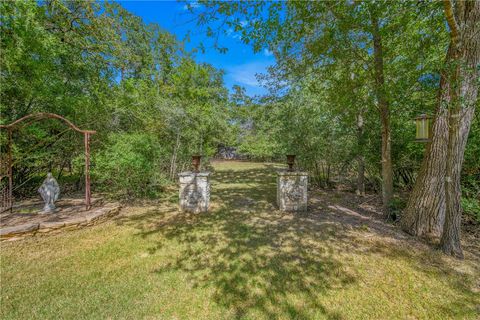 Tiny photo for 5821 Stallion Ridge Rdg, College Station, TX 77845 (MLS # 25010560)