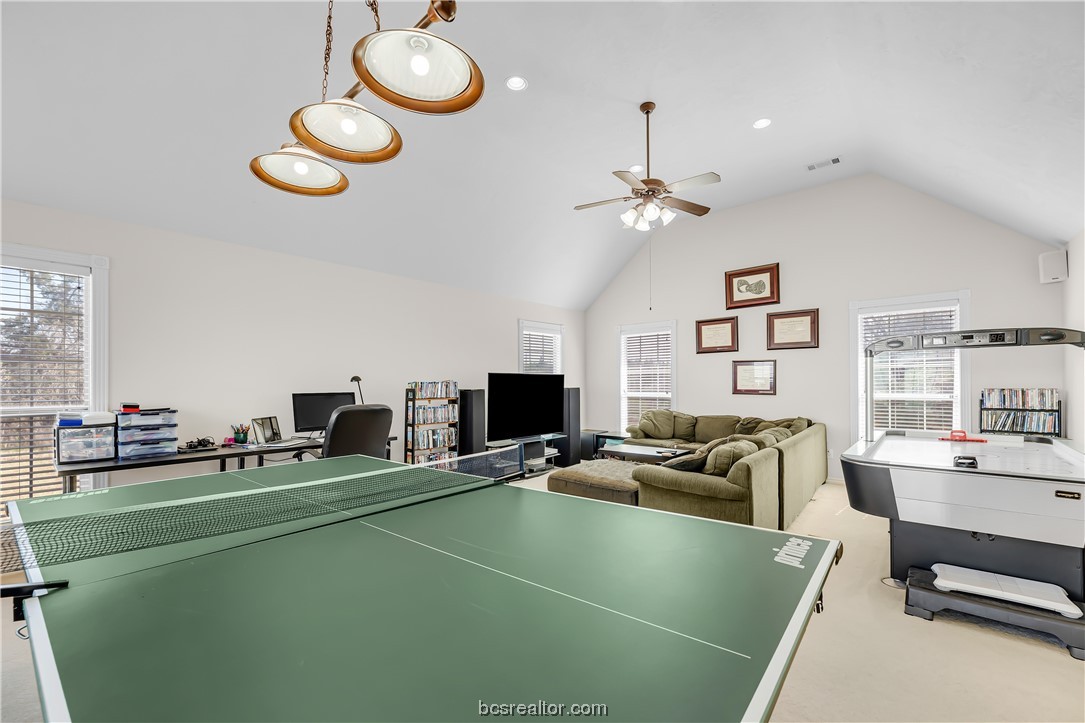 College Station, Texas 77845, United States, 4 Bedrooms Bedrooms, ,3 BathroomsBathrooms,Residential,Pending,63603