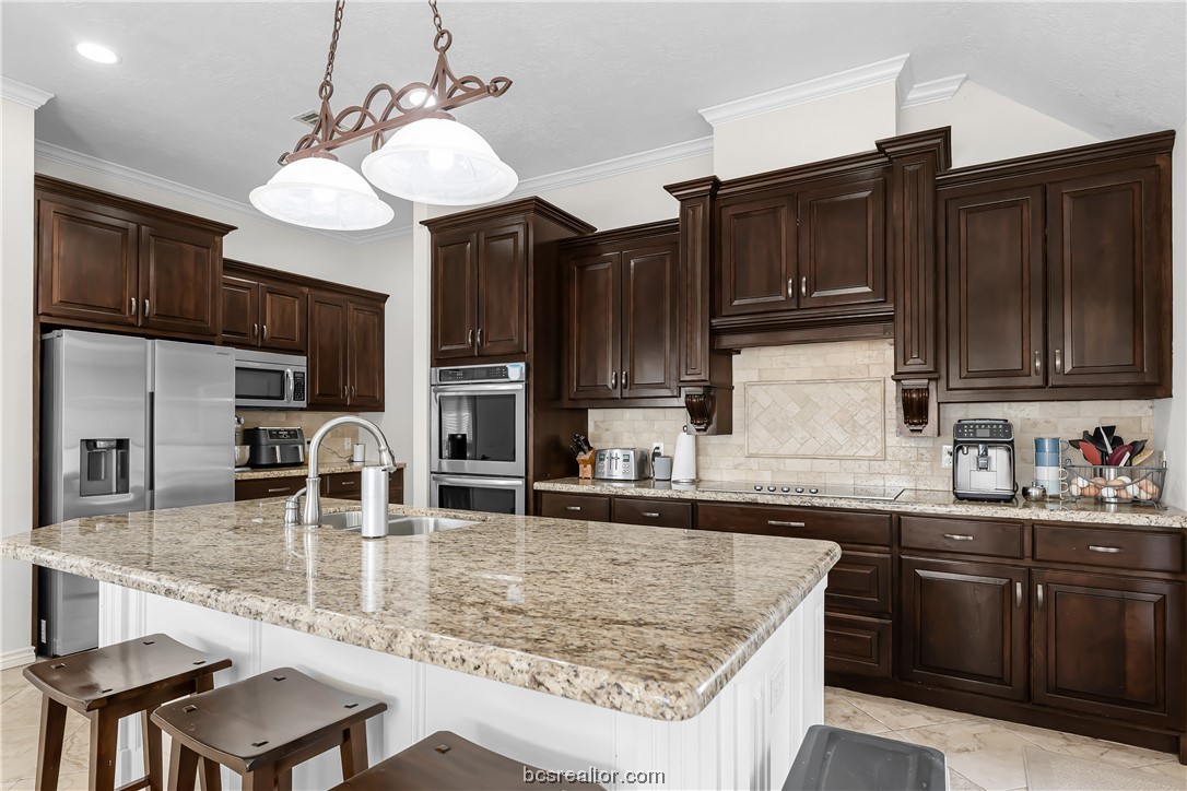 College Station, Texas 77845, United States, 4 Bedrooms Bedrooms, ,3 BathroomsBathrooms,Residential,Pending,63603