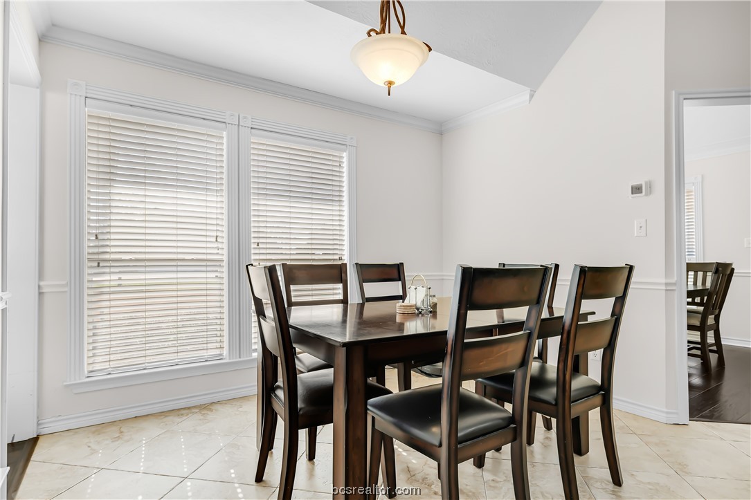 College Station, Texas 77845, United States, 4 Bedrooms Bedrooms, ,3 BathroomsBathrooms,Residential,Pending,63603