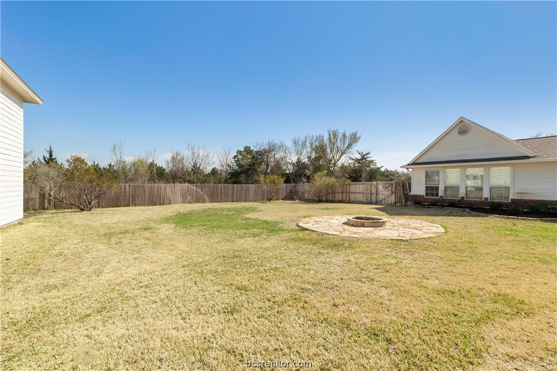 College Station, Texas 77845, United States, 4 Bedrooms Bedrooms, ,3 BathroomsBathrooms,Residential,Pending,63603