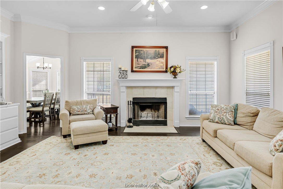 College Station, Texas 77845, United States, 4 Bedrooms Bedrooms, ,3 BathroomsBathrooms,Residential,Pending,63603