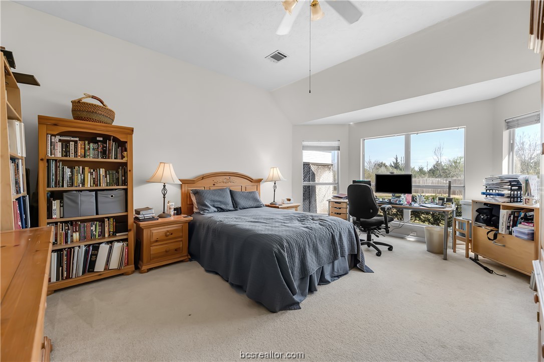 College Station, Texas 77845, United States, 4 Bedrooms Bedrooms, ,3 BathroomsBathrooms,Residential,Pending,63603