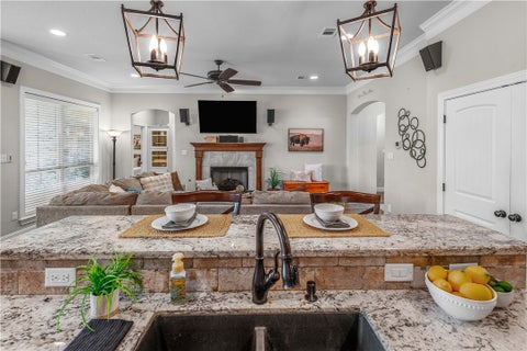 Tiny photo for 9600 Shadow Creek Trl, Bryan, TX 77808 (MLS # 26011090)
