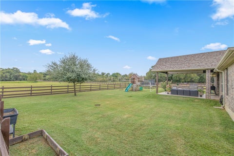 Tiny photo for 9600 Shadow Creek Trl, Bryan, TX 77808 (MLS # 26011090)