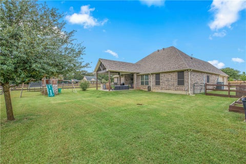 Tiny photo for 9600 Shadow Creek Trl, Bryan, TX 77808 (MLS # 26011090)