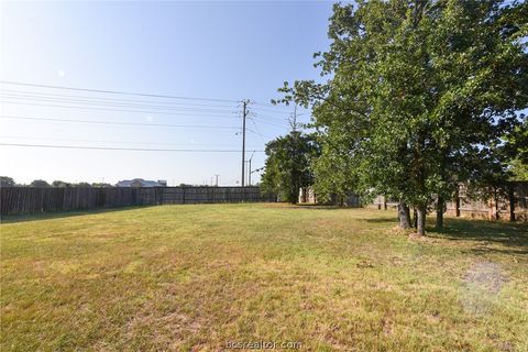 Tiny photo for 902 Trellis Gate Court, College Station, TX 77845 (MLS # 26004867)