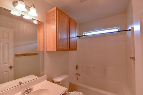 Tiny photo for 902 Trellis Gate Court, College Station, TX 77845 (MLS # 26004867)