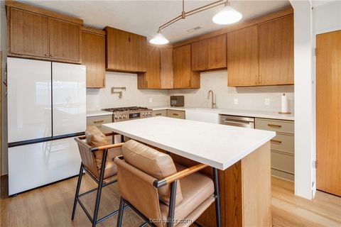 Tiny photo for 1013 Lyceum Court, College Station, TX 77840 (MLS # 26001496)