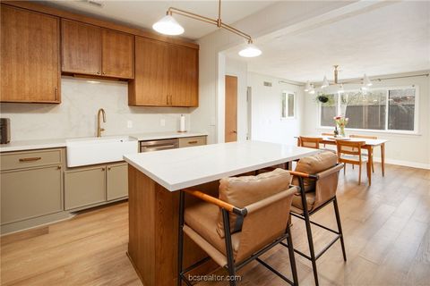 Tiny photo for 1013 Lyceum Court, College Station, TX 77840 (MLS # 26001496)