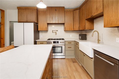 Tiny photo for 1013 Lyceum Court, College Station, TX 77840 (MLS # 26001496)