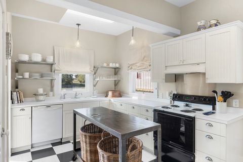 Tiny photo for 6020 Valley View Lane, Brenham, TX 77833 (MLS # 25010504)
